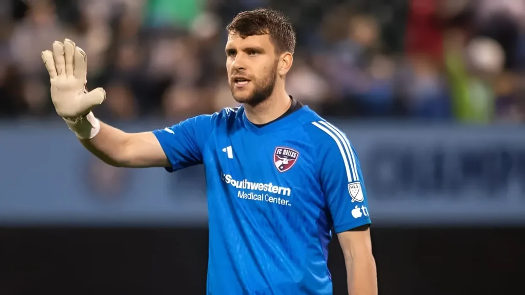 Kiper FC Dallas di Major League Soccer (MLS) yang mempunyai darah Indonesia, Maarten Paes. (Istimewa)